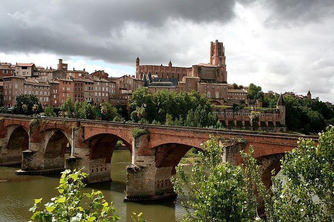 Toulouse: Albi and Cordes/Ciel Day Trip with Audio Guides - Key Things to Know Before You Go
