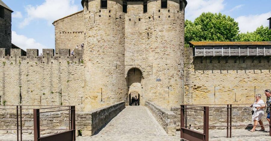 Toulouse: Carcassonne Day Trip by Coach with Audioguide - Coach Logistics: The Part That Makes or Breaks a Day Trip