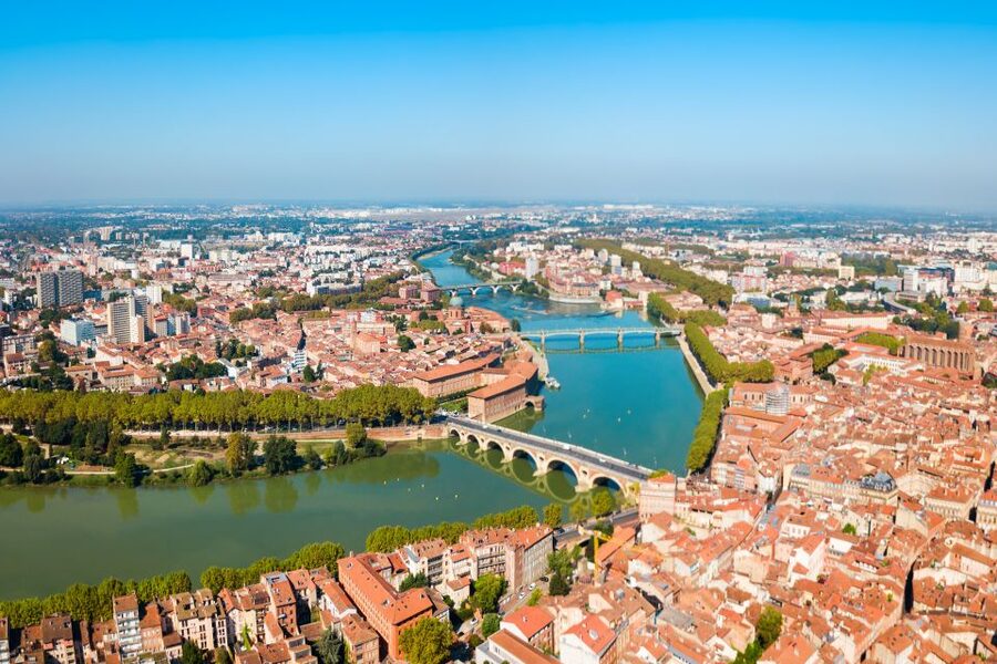 Toulouse: City Card (with transport) - Who should buy the Toulouse City Card?