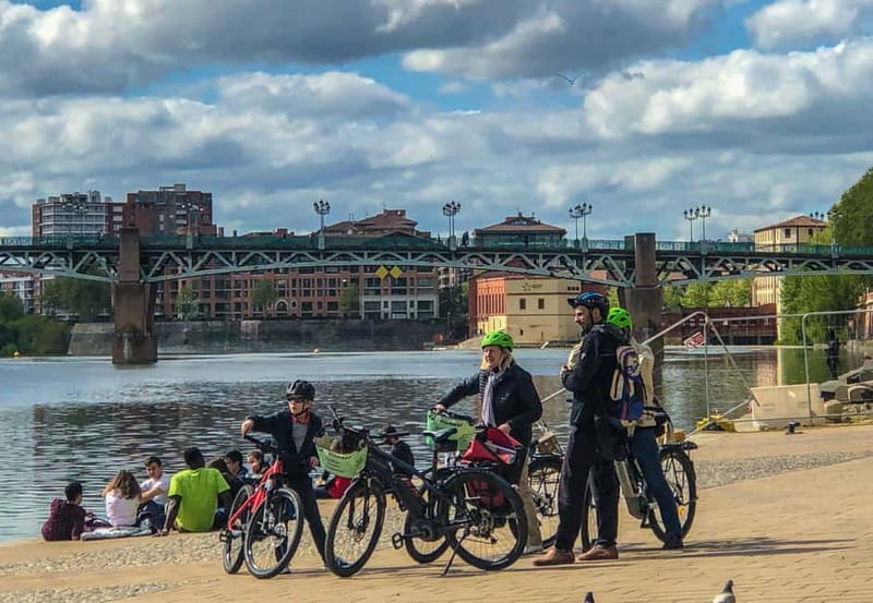 Toulouse E-Bike Tour - Riding the City Center, Seeing the “Most Important Sights”