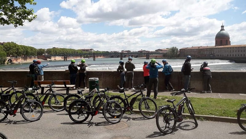 Toulouse E-Bike Tour - Cruising the Garonne and Canal-Side Views