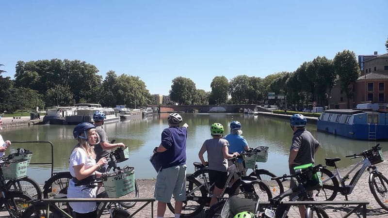 Toulouse E-Bike Tour - Meeting at Cité2roues and Getting Comfortable Fast