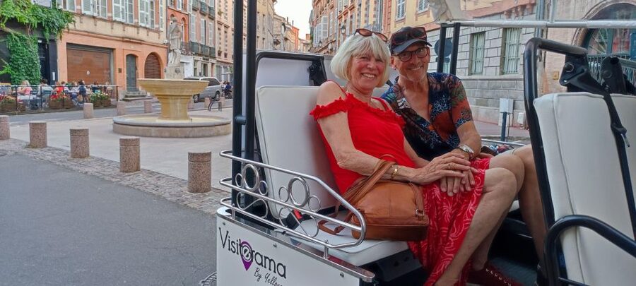 Toulouse: Electric Tuk-Tuk Tour with Photo Stops and Audio - Markets, cathedral, and Les Abattoirs: picking a “next visit” plan