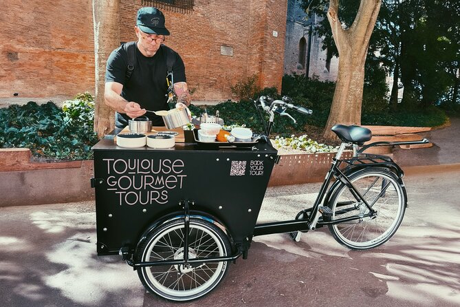Toulouse Food & History Tour with a Chef (in English) - Tour de Serta, timber roots, and the charm of the older street rhythm