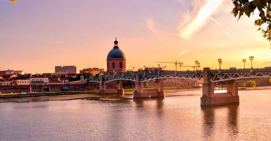 Toulouse: Private custom tour with a local guide - Key highlights at a glance