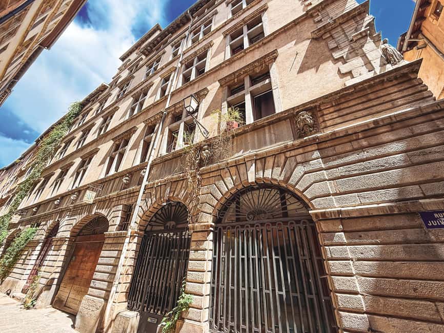 Tour of Old Lyon in Bellecour with a guide - Place des Jacobins and Hôtel-Dieu, landmarks with strong presence