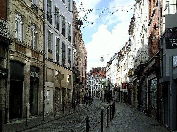 Unique Tour of Lille by Convertible 2CV - 1h00 - Key highlights worth your time