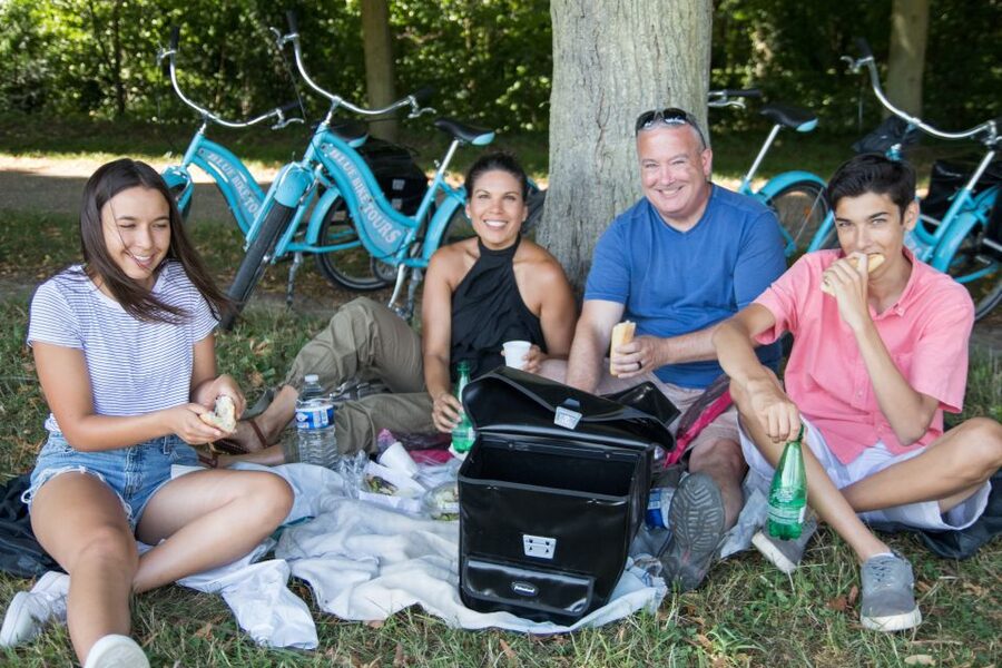 Versailles Bike Tour with Palace & Queen Farm Entrance - Practical tips for a smoother day in Versailles