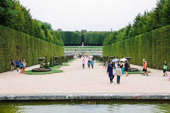 Versailles Château and Gardens Walking Tour - Timed-entry Palace access: what you get with your guided stops
