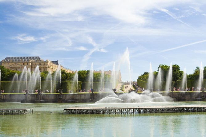 Versailles Palace and Gardens Half Day Guided Tour from Paris - Gardens time: statues, fountains, and the limits of a half-day
