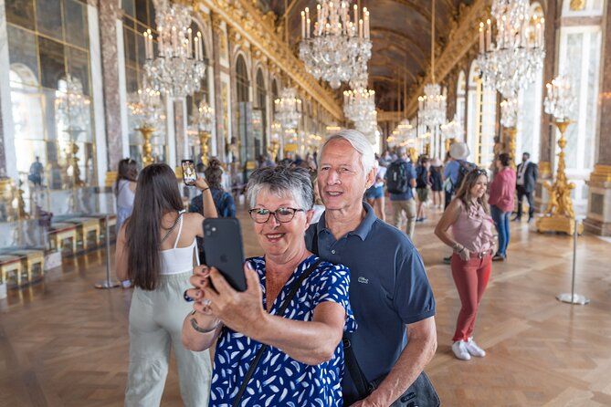 Versailles Palace and Gardens Tour by Train from Paris - Hall of Mirrors in 30 minutes: what to look for fast