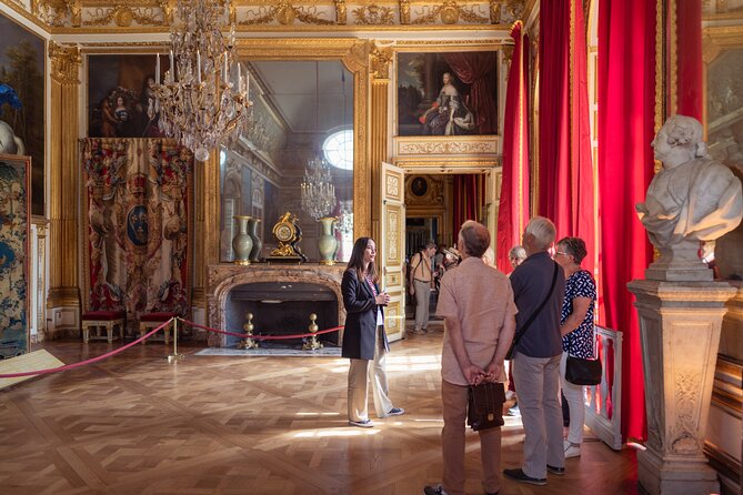 Versailles Palace and Gardens Tour by Train from Paris - Meeting on time: the 15-minute rule you should respect