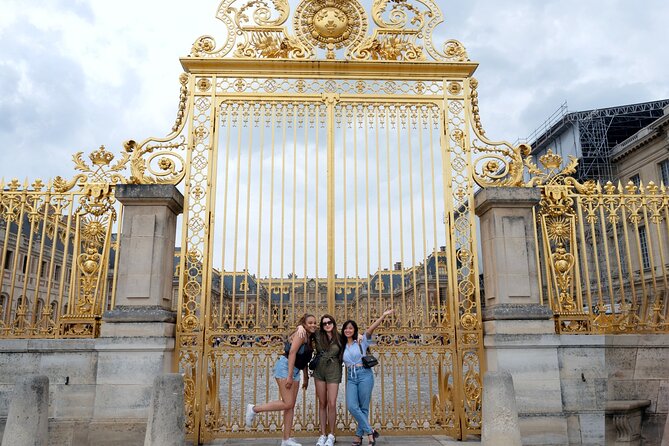 Versailles Palace and Gardens Tour from Paris - Why Versailles feels manageable with a guide