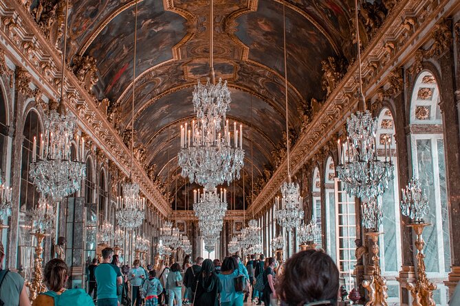 Versailles Palace Guided Tour with Reserved Entry - Gardens after the palace: great walk-time, but check your dates