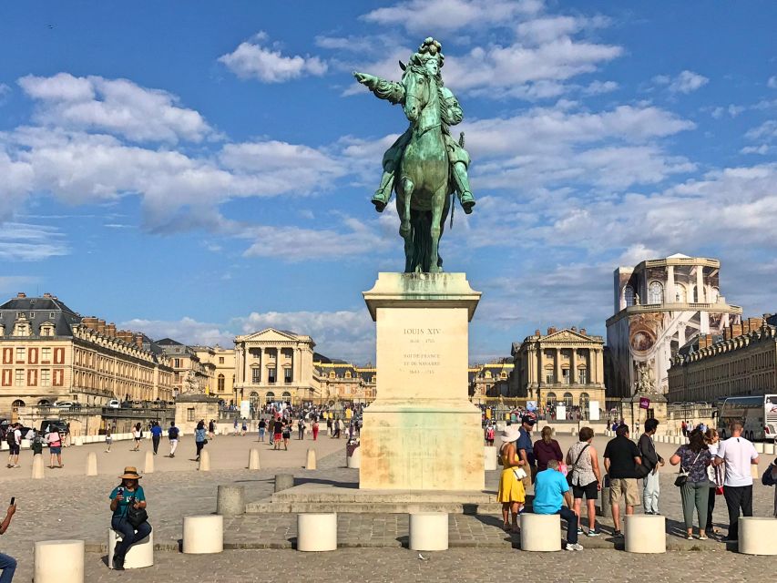 Versailles: Skip-the-Line Guided Palace Tour and Full Access - Key things to know before you go