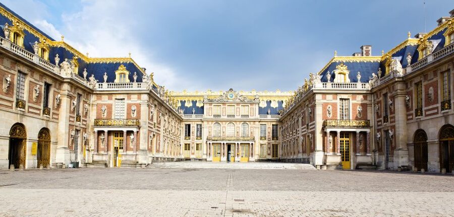 Versailles: Skip-the-Line Guided Tour of Palace with Gardens - How the Guides Shape Your Versailles Day