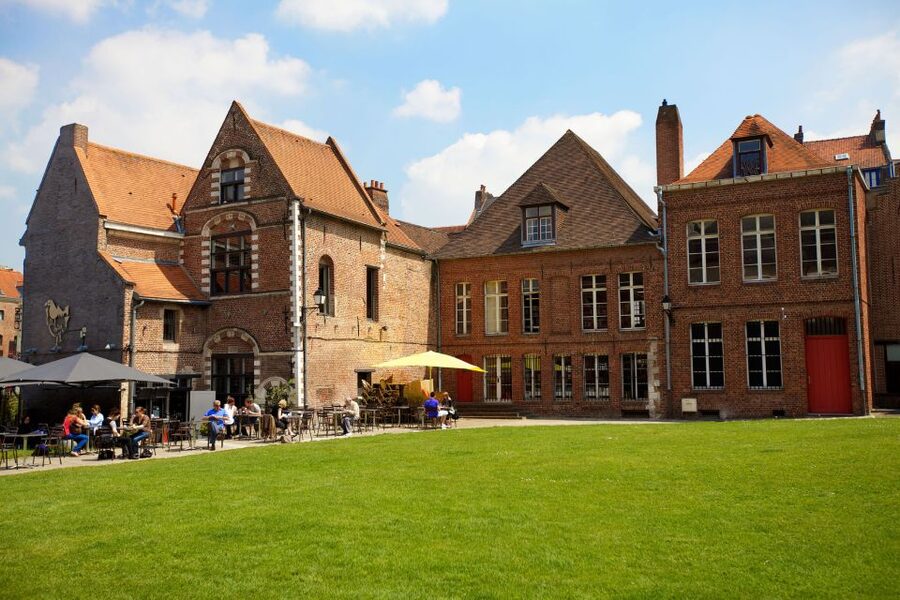 Vieux Lille 2-Hour Guided Walking Tour - Price and Value: Is 17 USD Worth It?