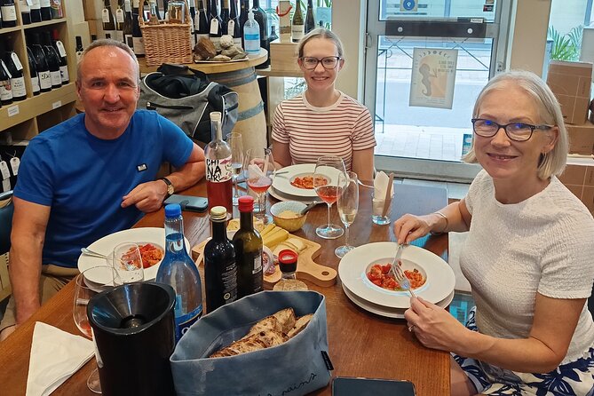 Wine Discovery Tasting In Carcassonne - Why this teaching style feels so relaxed (and actually useful)